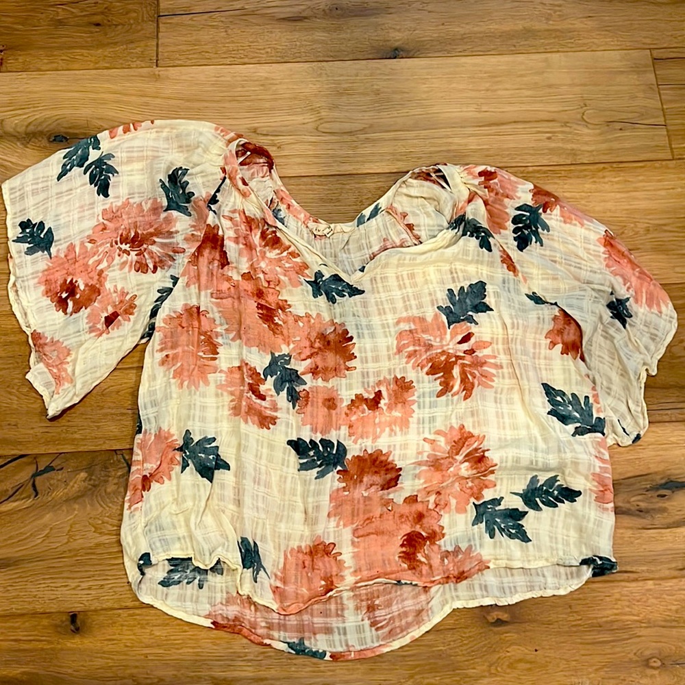 Spring flower top